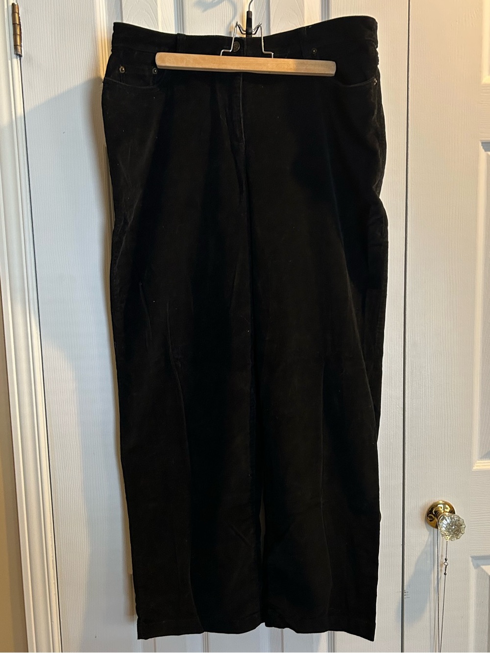 Croft & Barrow Fine Corduroy Pants in Black, 98% cotton - size 16
